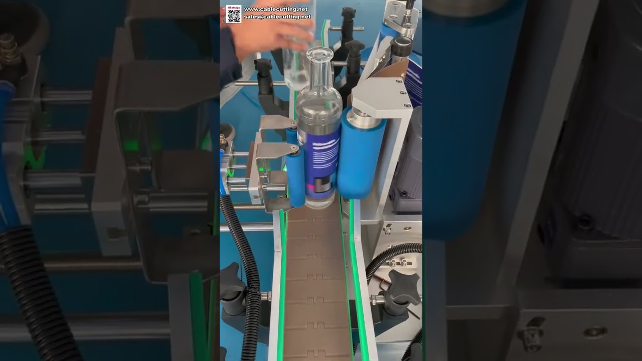 Professional Wine Bottle Labeling Machine High Precision Round Bottle Sticker Applicator System