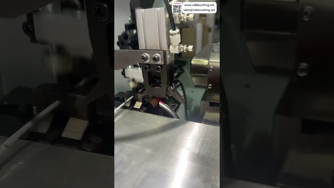 Mesin Crimping Terminal Automatik Sepenuhnya Khusus Operasi Dua Kepala Output Proses